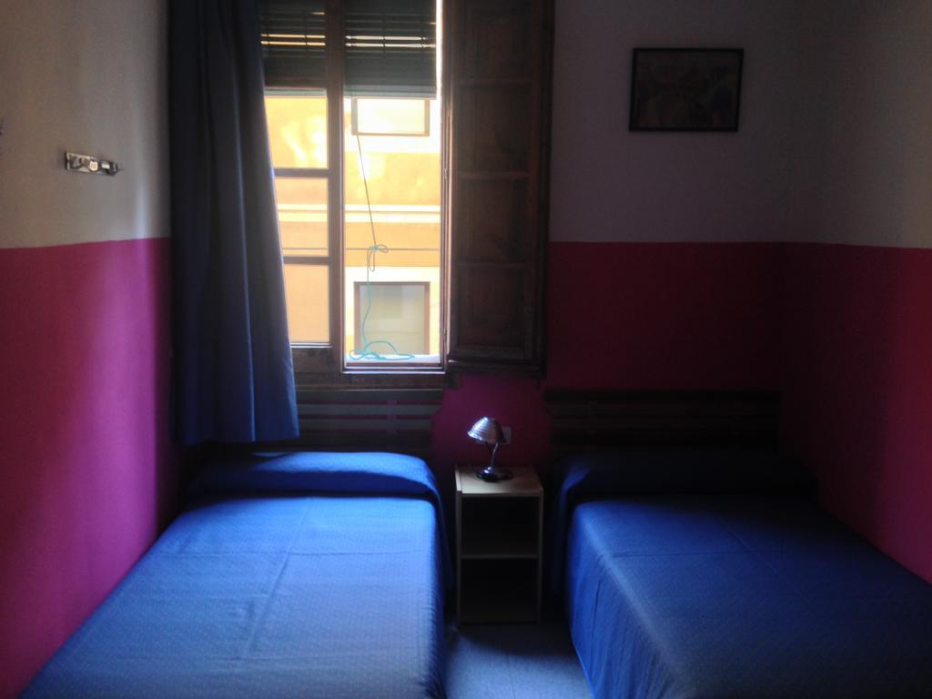 Pension Bertolin Barcelona Buitenkant foto