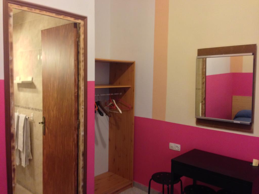 Pension Bertolin Barcelona Buitenkant foto
