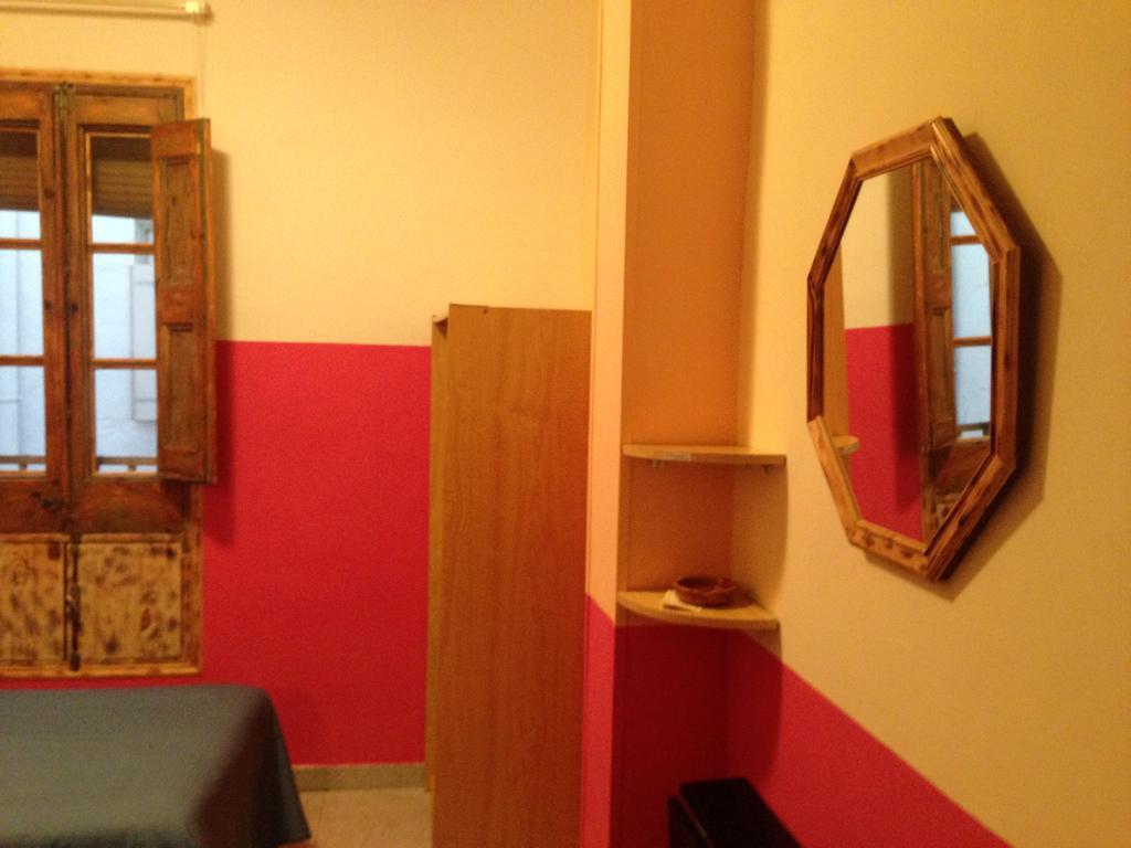 Pension Bertolin Barcelona Buitenkant foto