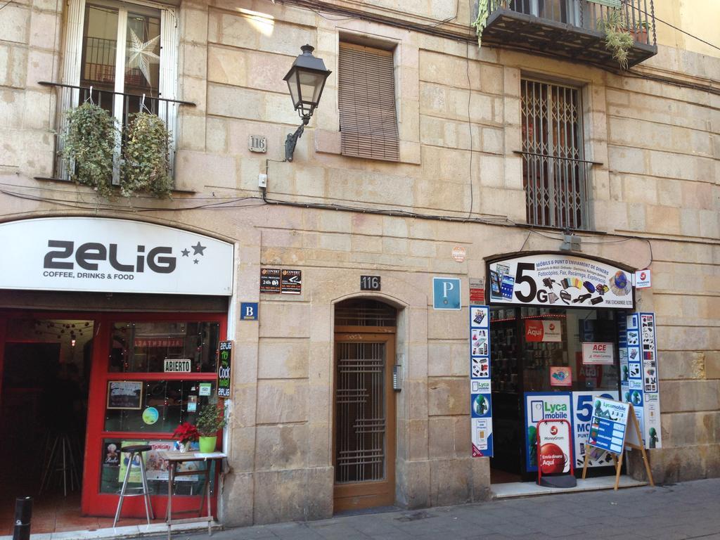 Pension Bertolin Barcelona Buitenkant foto