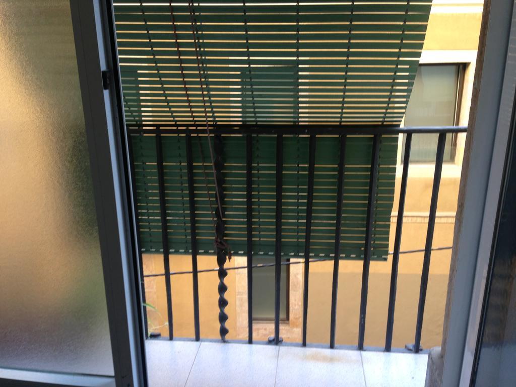 Pension Bertolin Barcelona Buitenkant foto