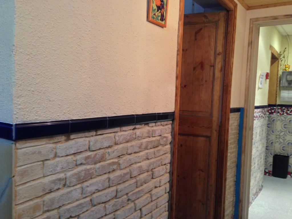 Pension Bertolin Barcelona Buitenkant foto