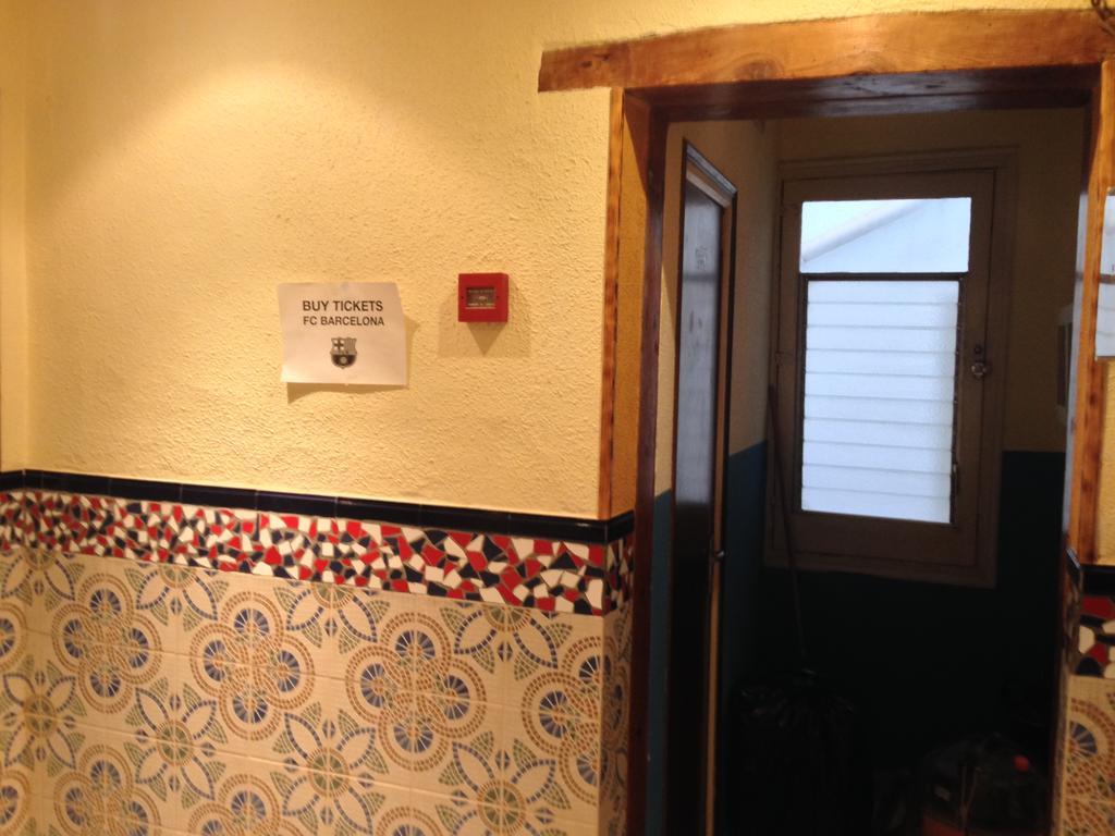 Pension Bertolin Barcelona Buitenkant foto
