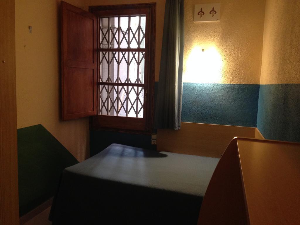 Pension Bertolin Barcelona Buitenkant foto