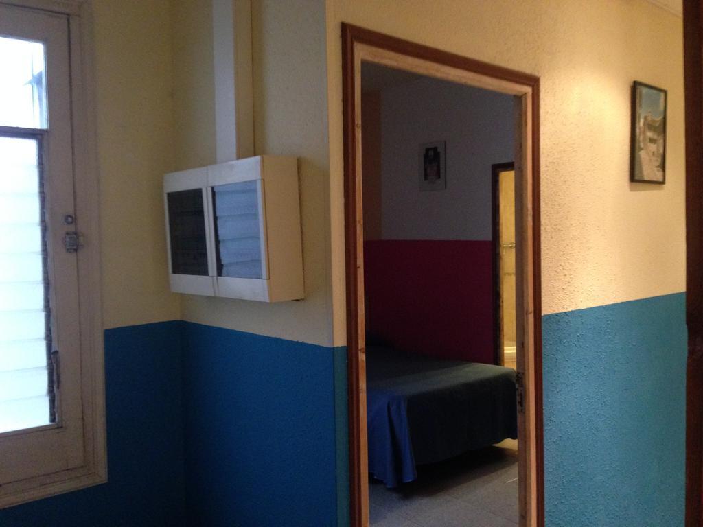 Pension Bertolin Barcelona Buitenkant foto