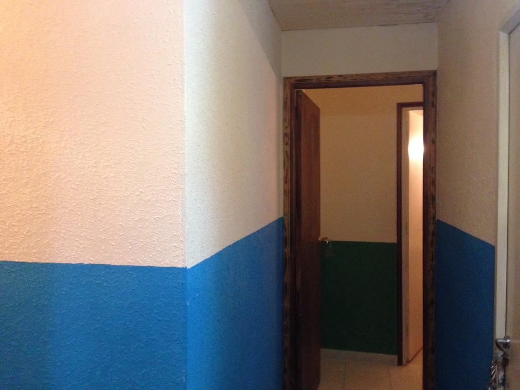 Pension Bertolin Barcelona Buitenkant foto