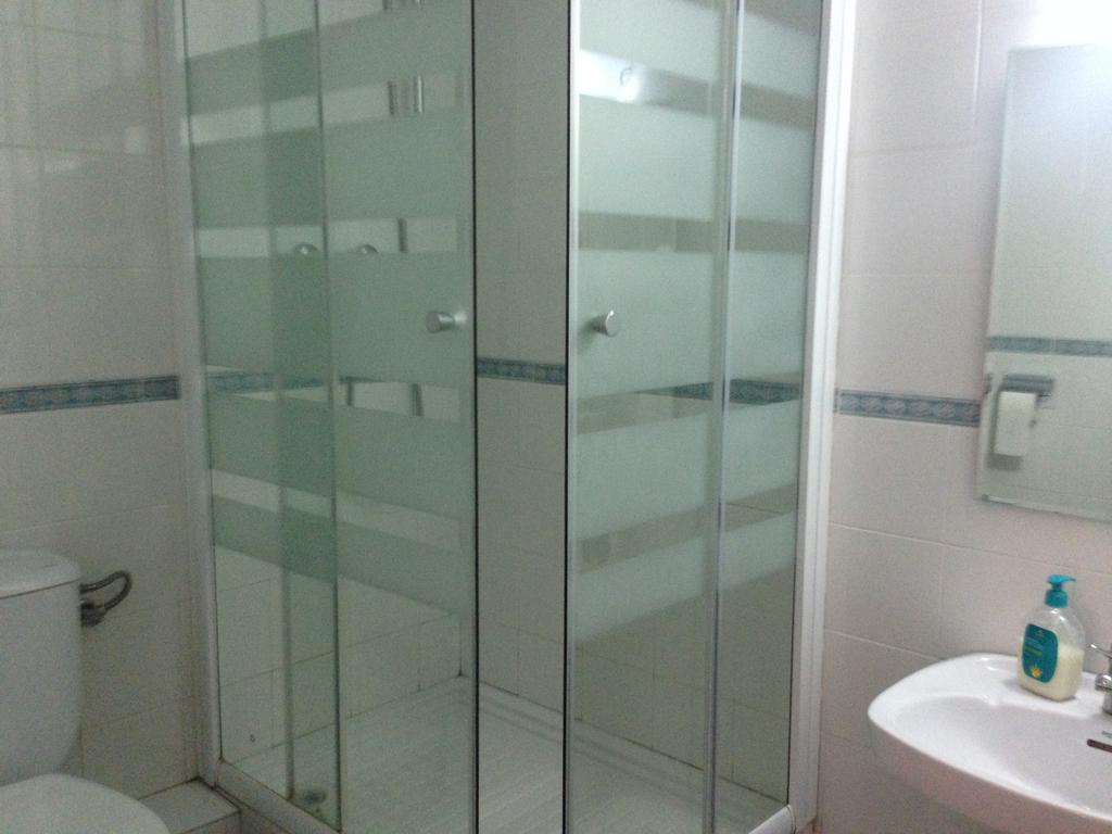 Pension Bertolin Barcelona Buitenkant foto