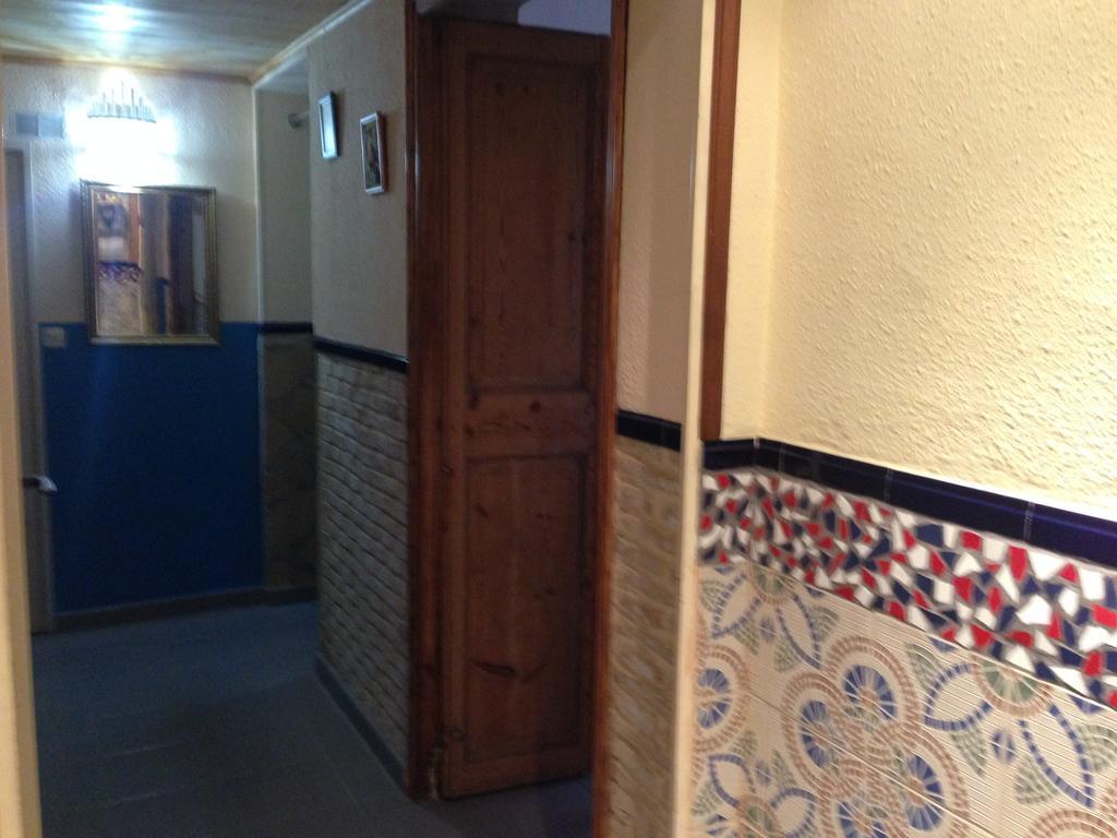 Pension Bertolin Barcelona Buitenkant foto